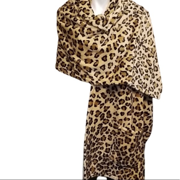 Living Quarters Other - Long shawl/scarf